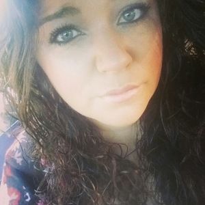 Meet your Posher, Leena